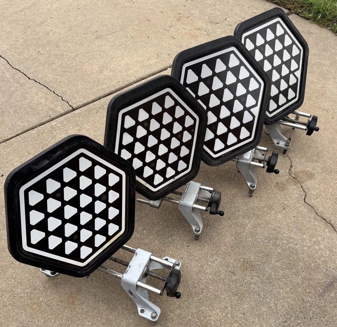 Full Set Of Hunter Wheel Alignment Sensors Targets With Mounts, Retainers, Knobs