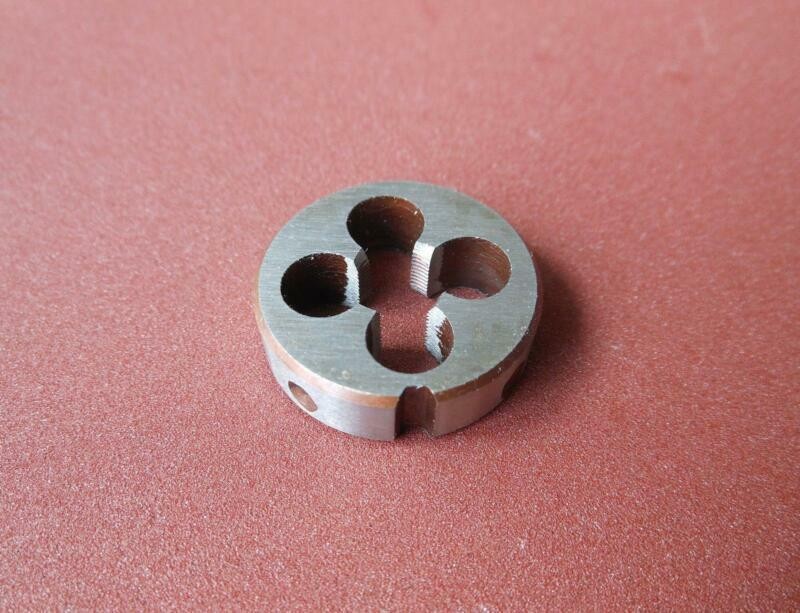 1pcs Metric Right Hand Die M13X1.0mm Dies Threading Tools M13 x 1.0 mm pitch