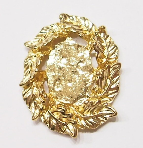 10 of 18x13mm Shiny Gold Plate Victorian Leaf Wreath Pendant Settings 31x26mm