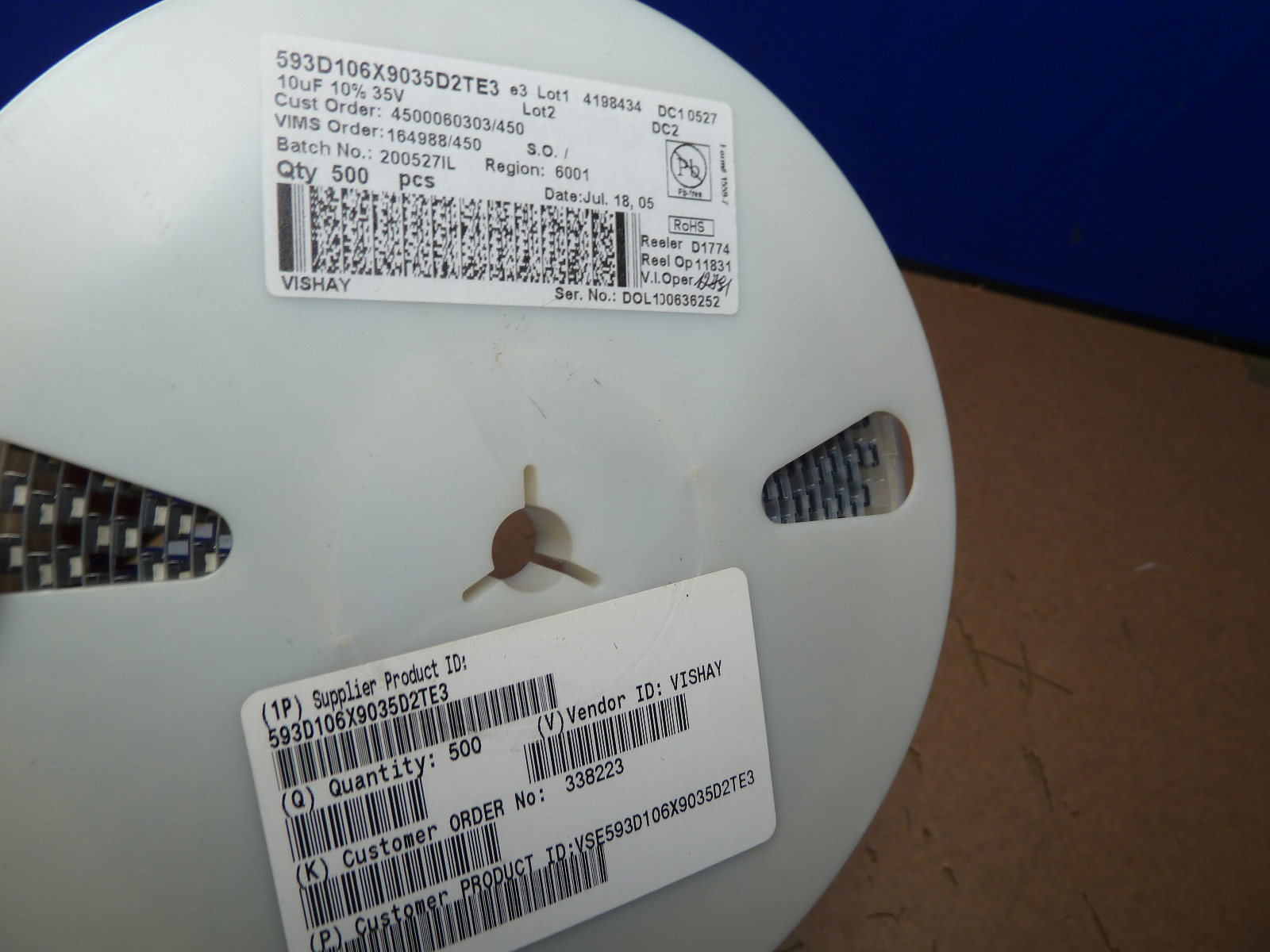 LOT OF 500 VISHAY SPRAGUE 593d106x9035d2te3 10UF 35V 10% CAPACITORS [15W]