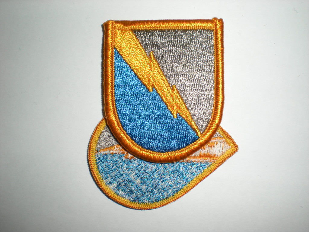 US ARMY 525TH MILITARY INTEL BRIGADE BERET FLASH