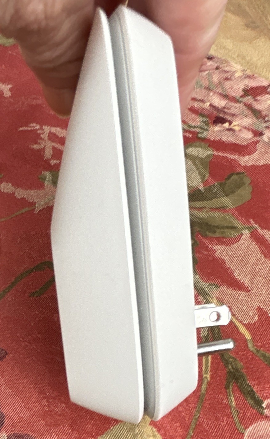 Belkin WeMo Wi-Fi Smart Plug Switch F7C027 White 1-Outlet 120V 1800W