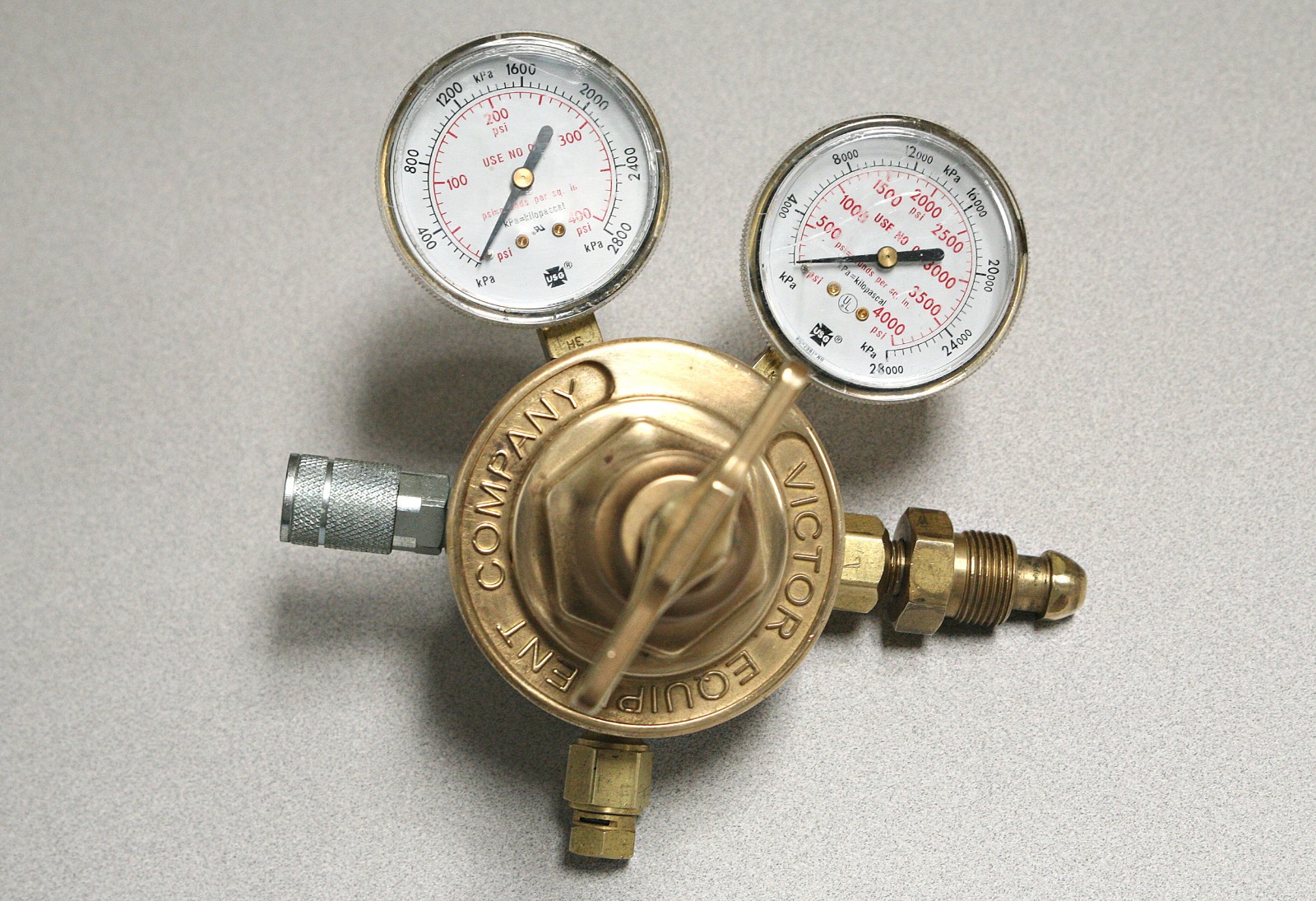 Victor SR700E Compressed Gas Regulator, Pit Gun Regulator Auto Racing, 3000 PSIG
