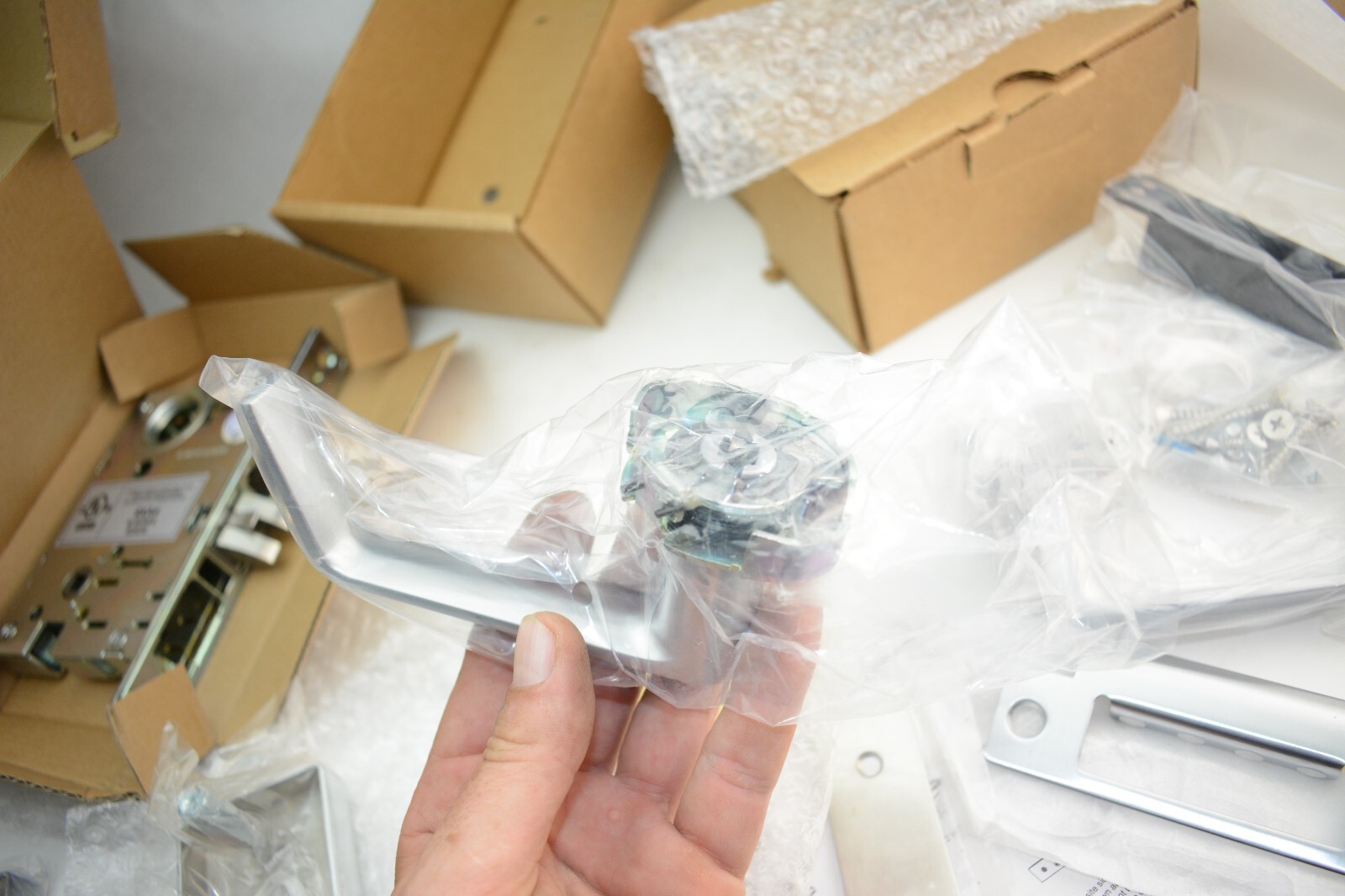 M-01 x FE x US26D Passage RHR Function Grade 1 – Heavy Duty, Mortise Lock