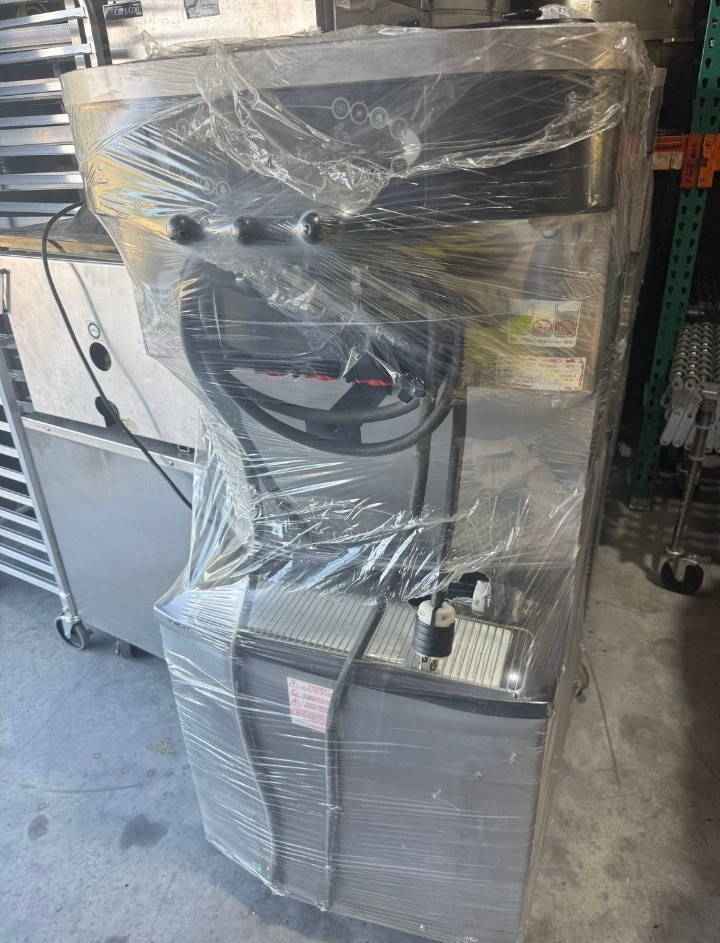 2019 Taylor C716 air cooled soft serve machine (2 available) warranty