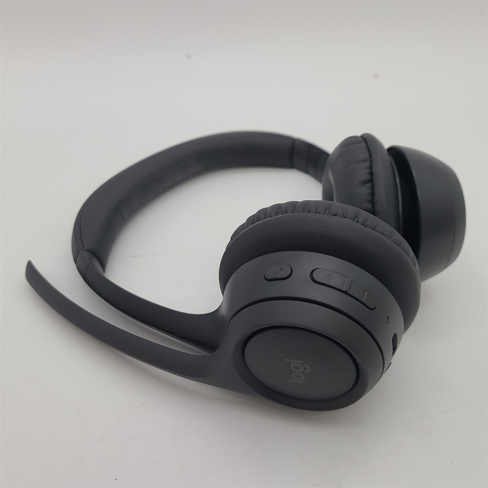 Logitech Zone 301 Bluetooth Headset with Noise-Canceling Microphone – Graphite