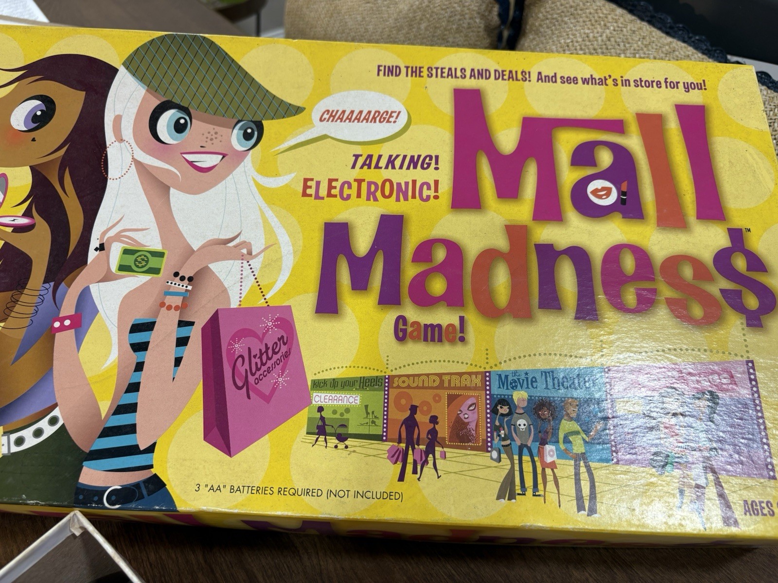 2004 Milton Bradley MALL MADNESS Board Game Complete