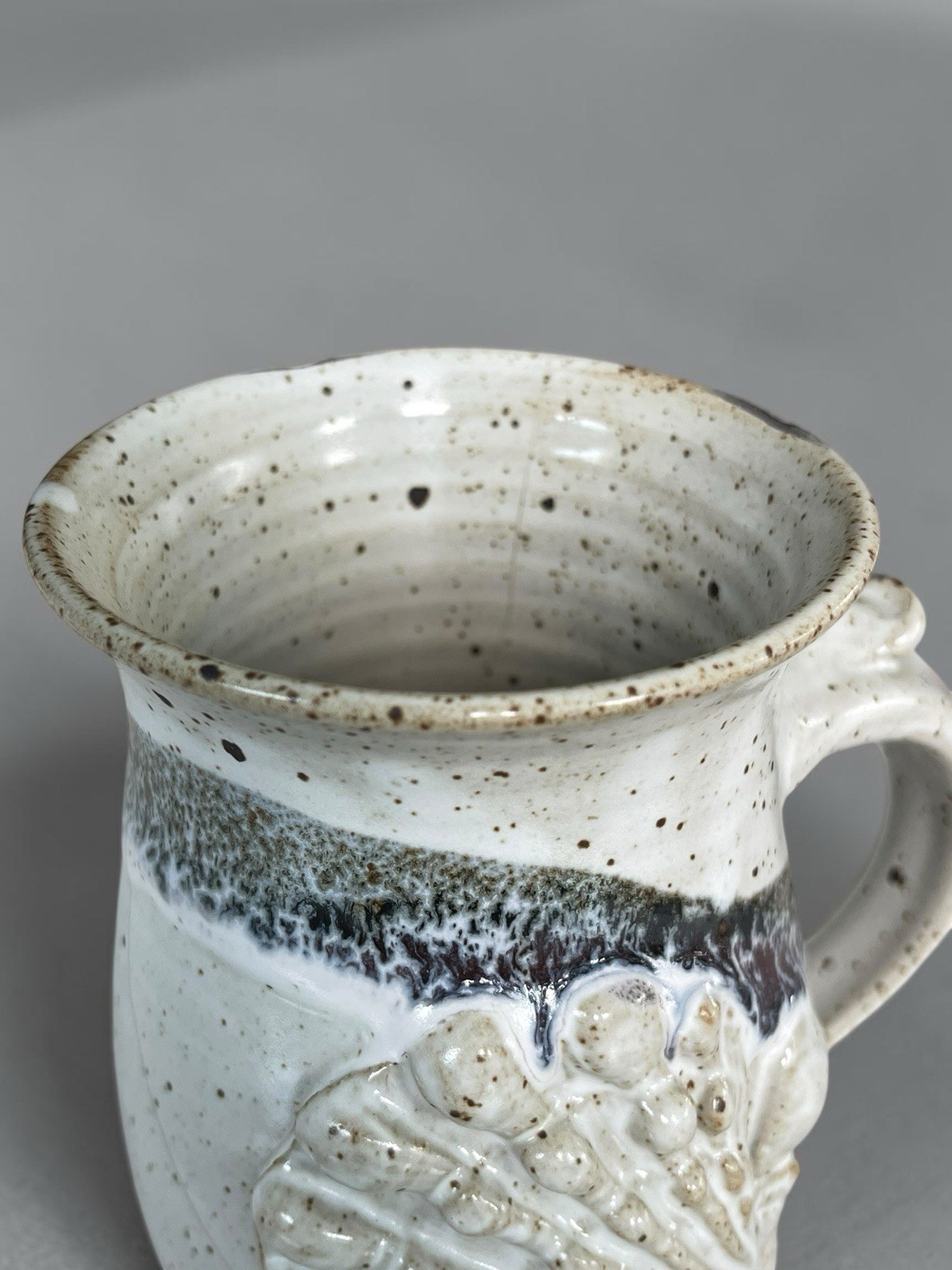 Gene Gandee Speckled Stoneware Seashell Mug White/Blue Rustic Round Decor