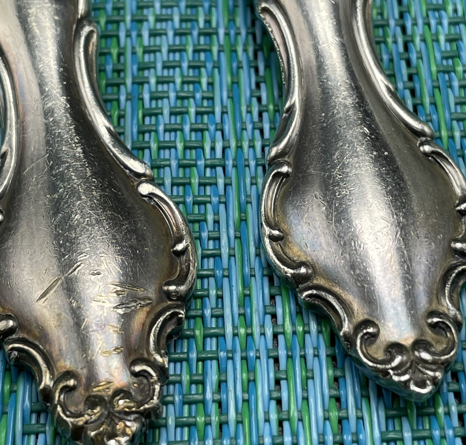 2 International Deep Silver WAKEFIELD Silverplate DINNER FORKS Silverware