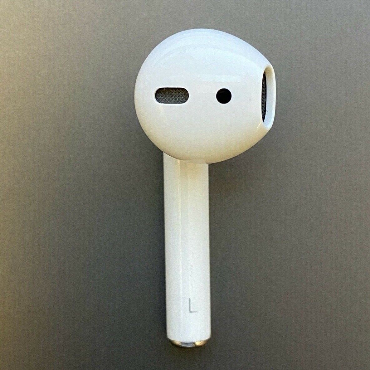 Genuine Apple AirPods 2nd Gen Replacement - Left Side AirPods A2031 - Excellent