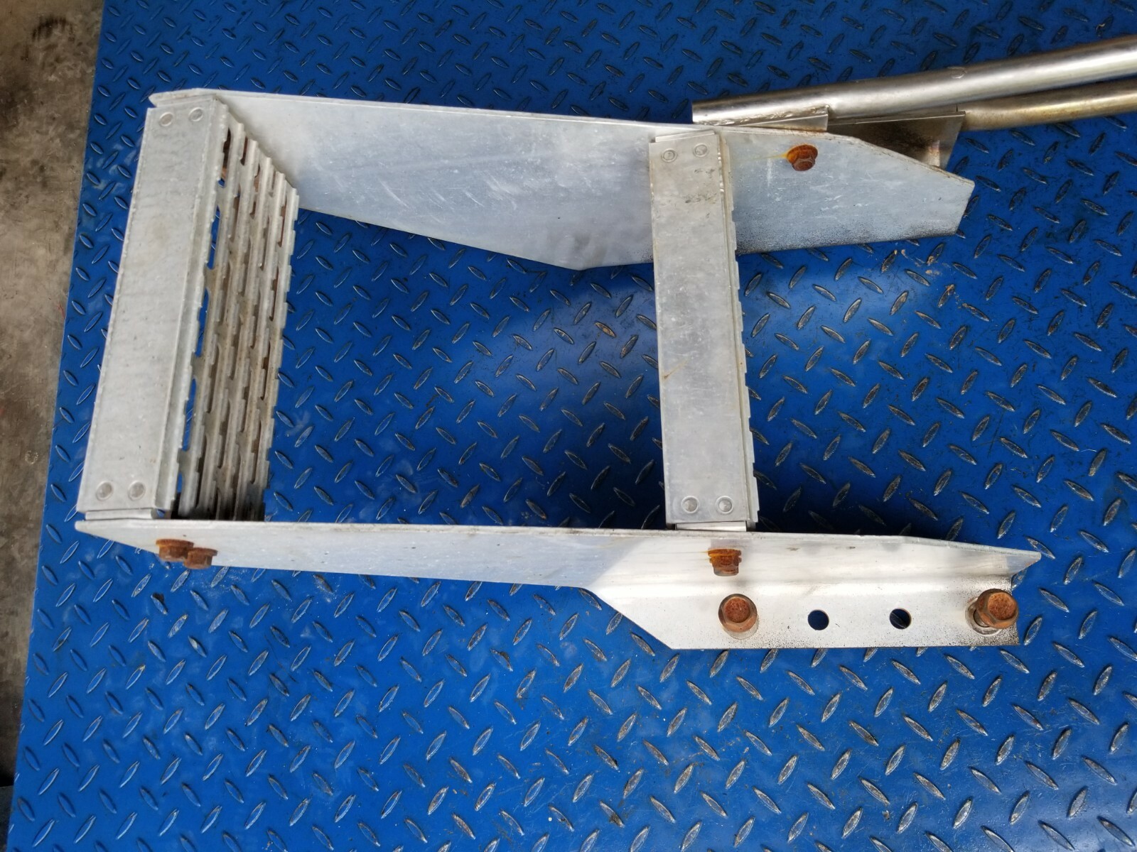 2011 MACK GU713 / 10.8L  L6  DIESEL ENGINE ALUMINUM STEP FRAME