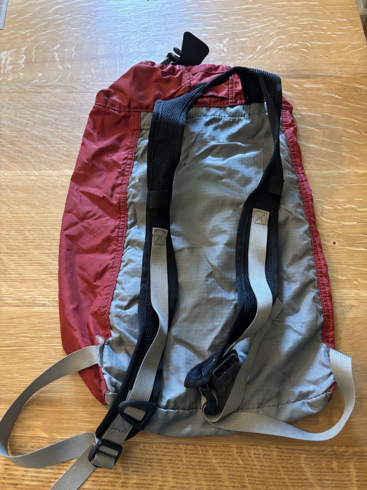 REI Packable Lightweight Drawstring Daypack Backpack – Red/Gray