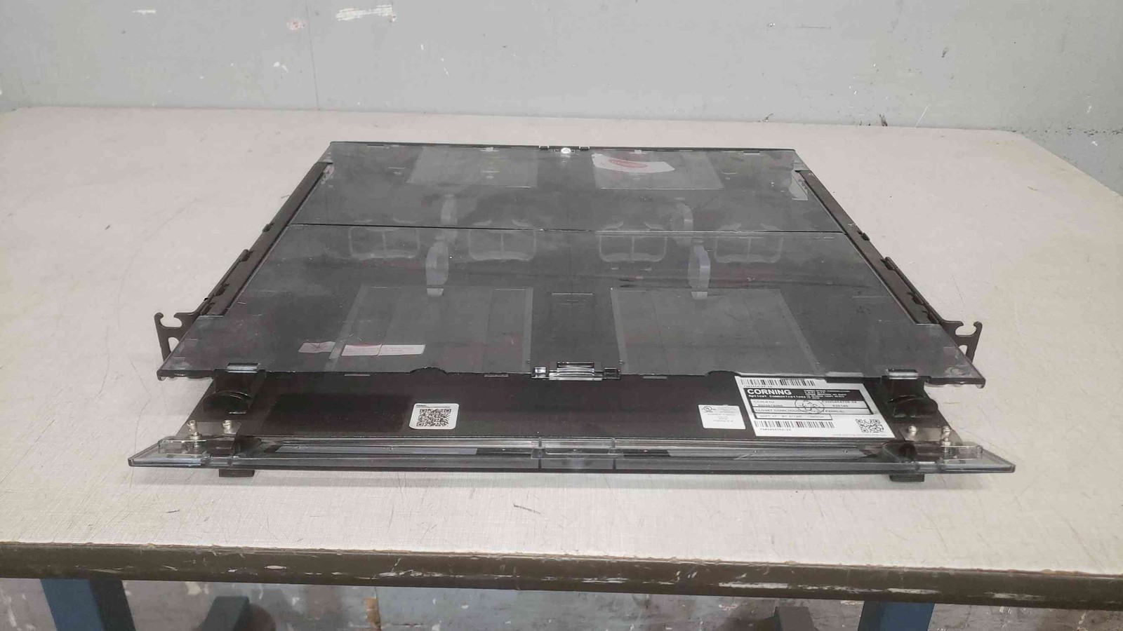 Corning Closet Conn Housing, 1U (F/12 Panels) CCH-01U (SKU: 111638)