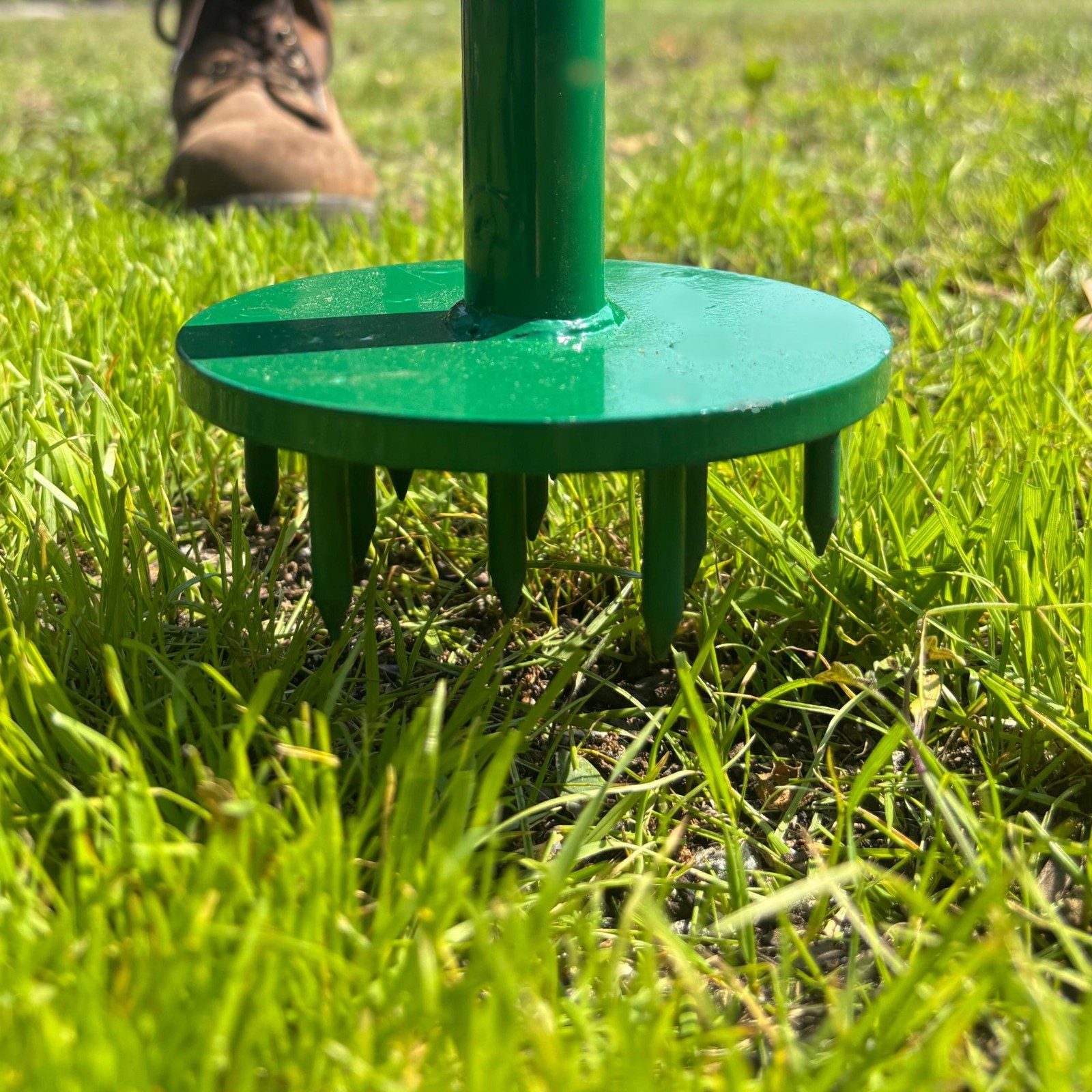 LANDZIE Spot Seeder Lawn Aerator and Grass Patch Repair Tool