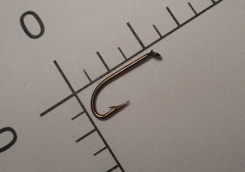 ANTIQUE MUSTAD #12 FLY TYING LIMERICK HOOKS 2X STRONG RUSTPROOF CHRISTIANIA 3667