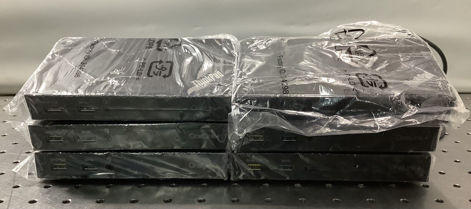 Lot of 6 Lenovo Thinkpad DU9047S1 OneLink+ Plus Laptop Dock