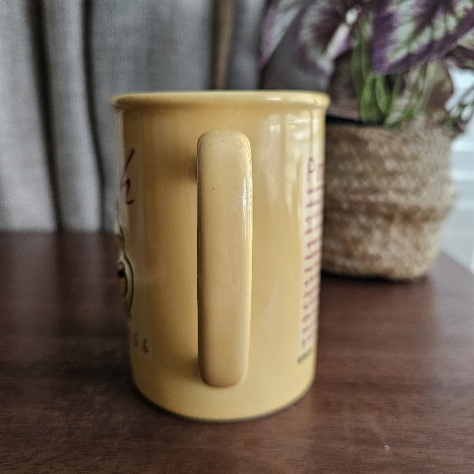 Disney Store Chunky Mug Winnie The Pooh Official 3D Raised Pattern Large