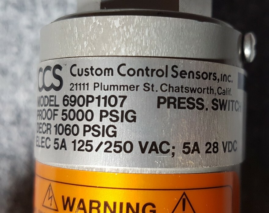 Custom Control Sensor CCS 960P1107 Druckschalter Kontrolle Sensoren