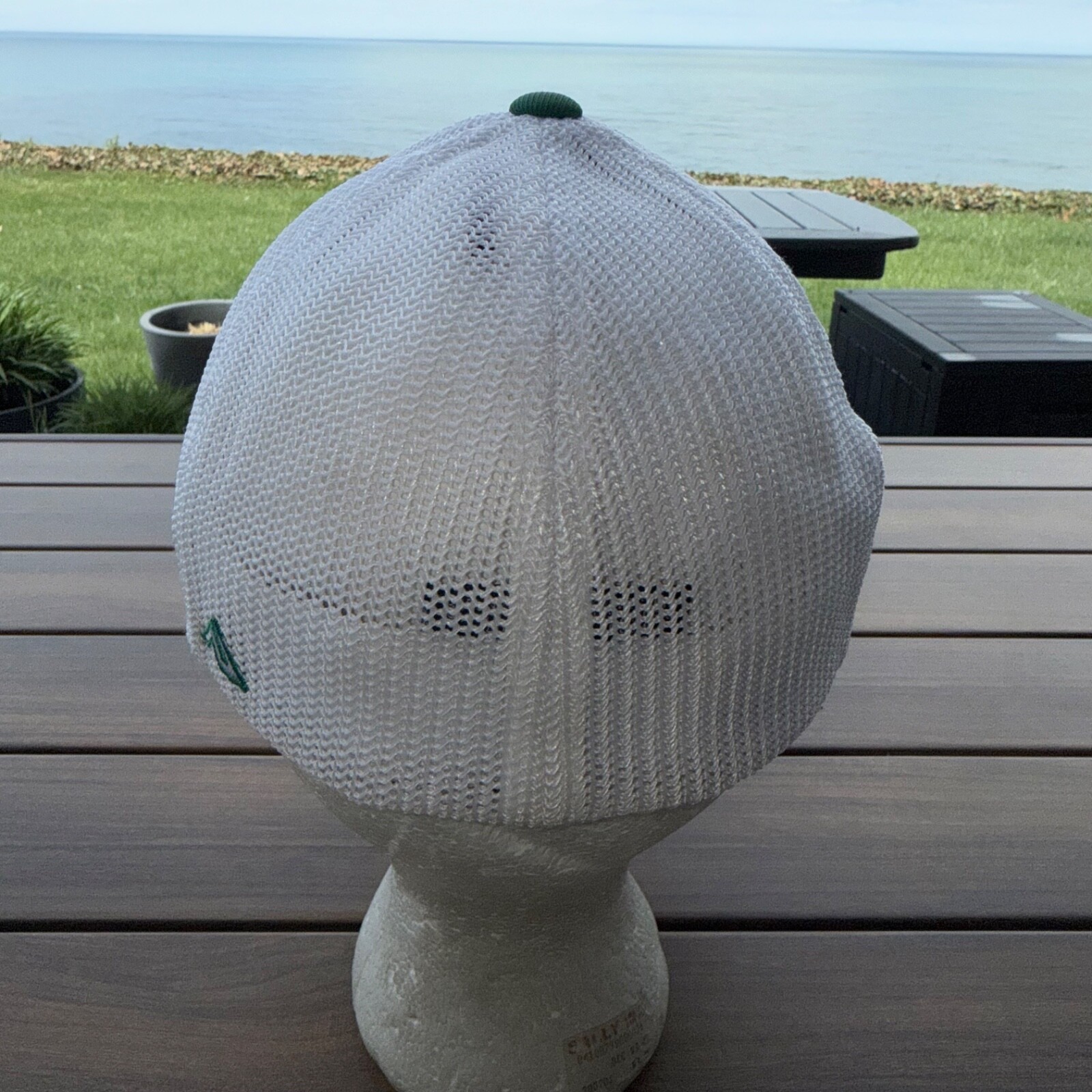 Shamrock white on green Trucker Hat w White Mesh Snapback sm/med Flex Band EUC