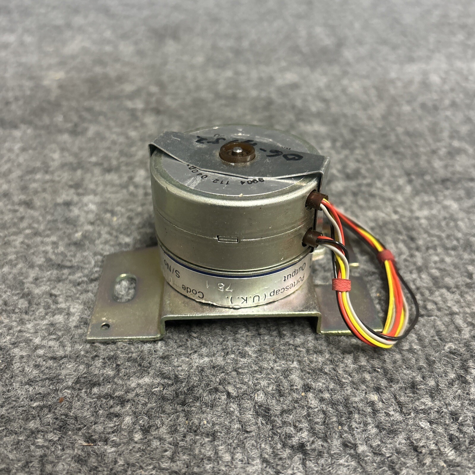 Portescap 9904 112 04 001  DK101113F Permanent Magnet Stepper Motors New