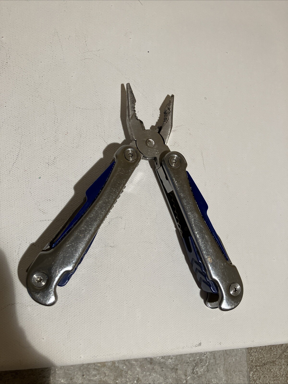 Super Tool - 9 Tools In One.