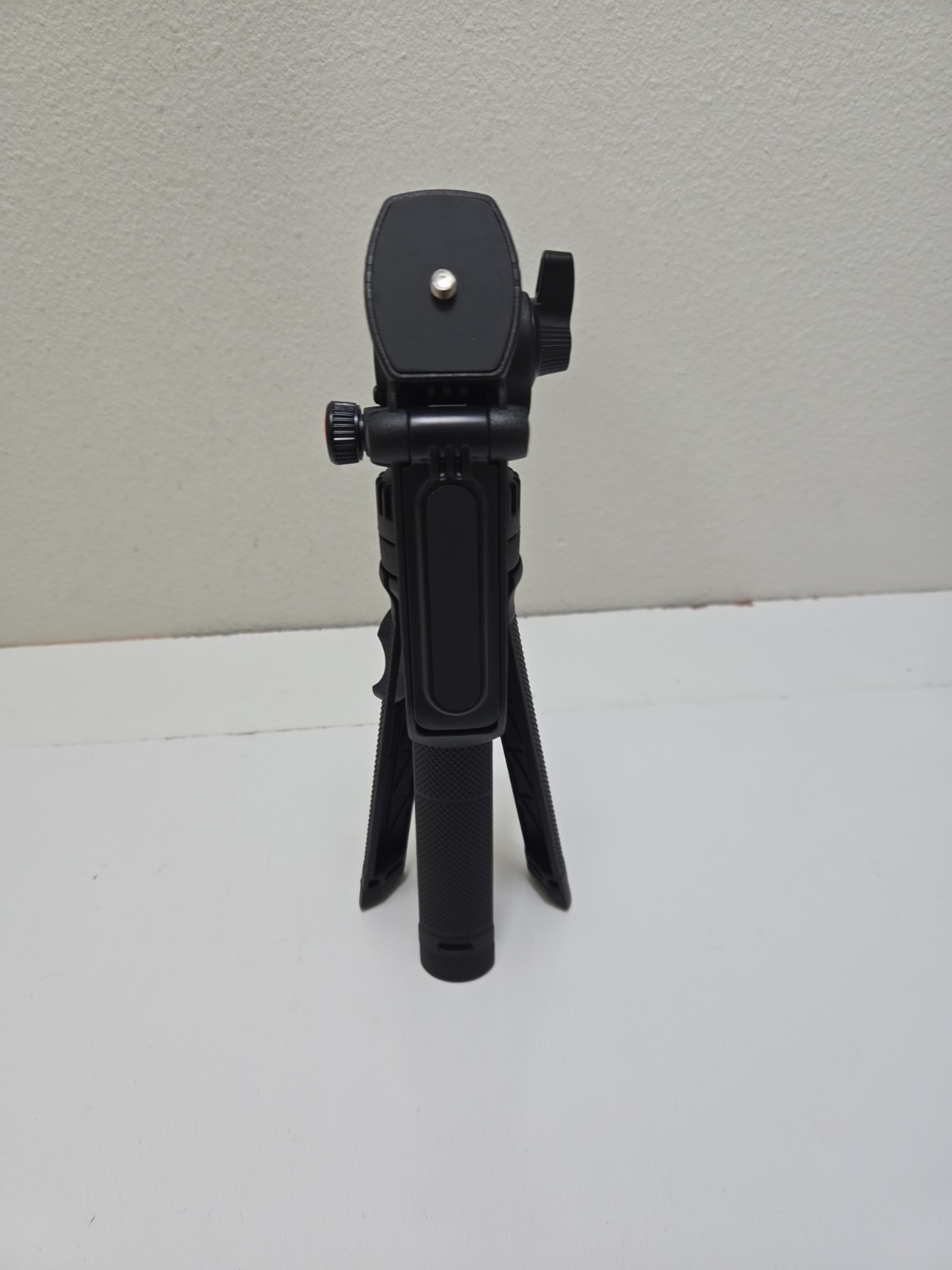 GENUINE Sunpak - Multi-Use 29.5-Inches Tripod ** PLEASE READ DESCRIPTION **