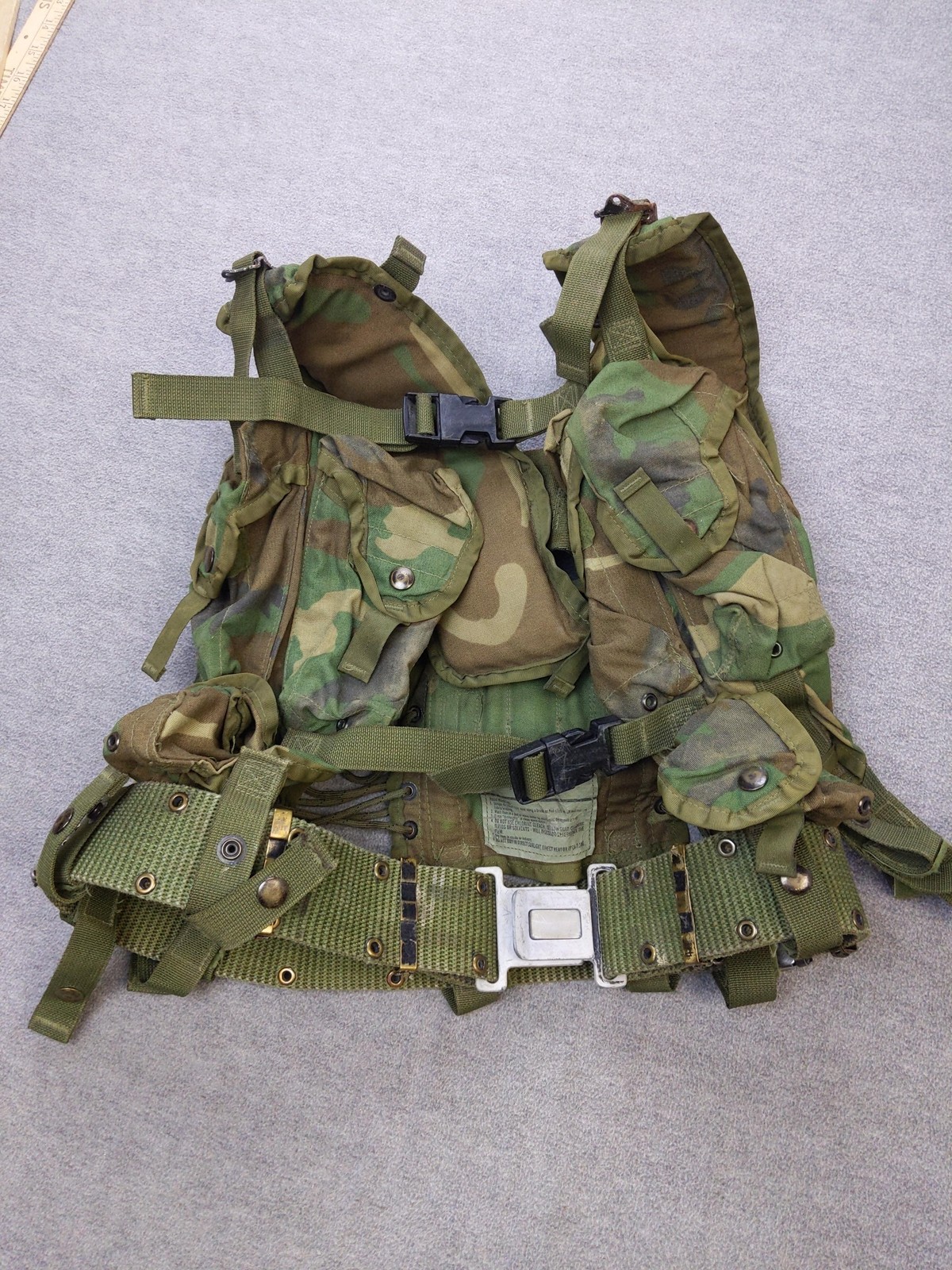 Specialty Plastic Products Tactical Load Bearing Vest Mens Green Camo USGI