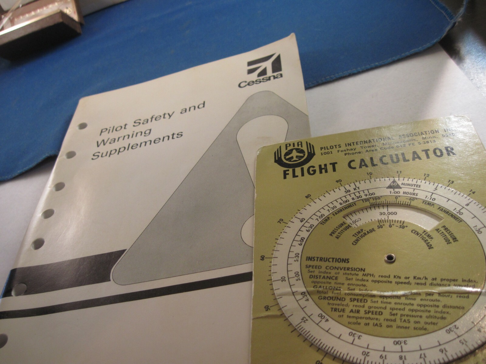 1985   Cessna   Safety & Warning book &  PIA Flight Calc.
