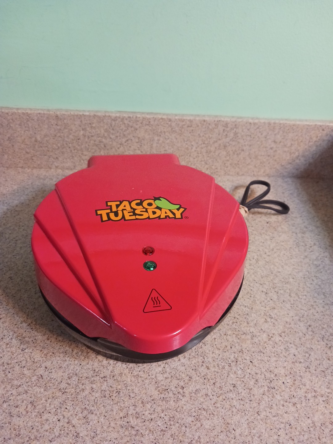 Taco Tuesday Tortilla Shell Maker Electric Indicator Lights TTTB1RD WORKS WELL