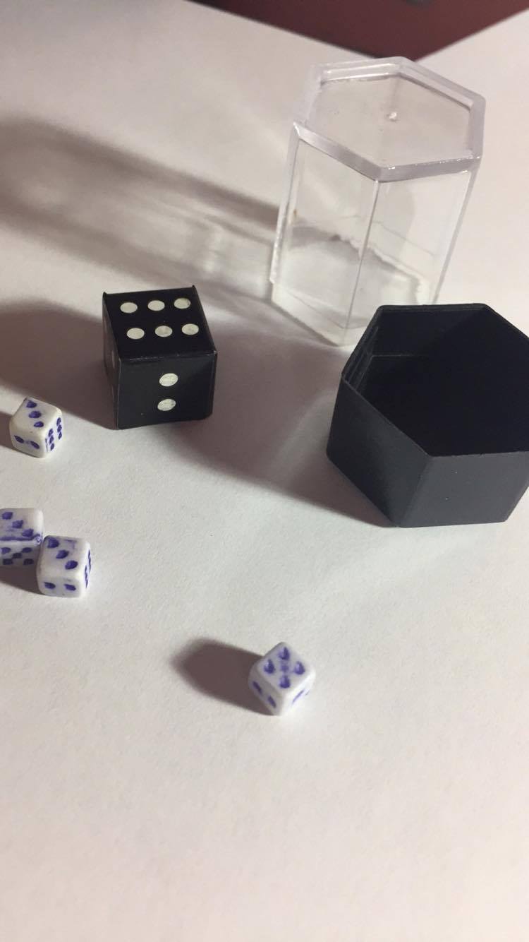 Trickmaster Exploding Dice Bomb - One set with mini dices (2 x 1.5 inches box)