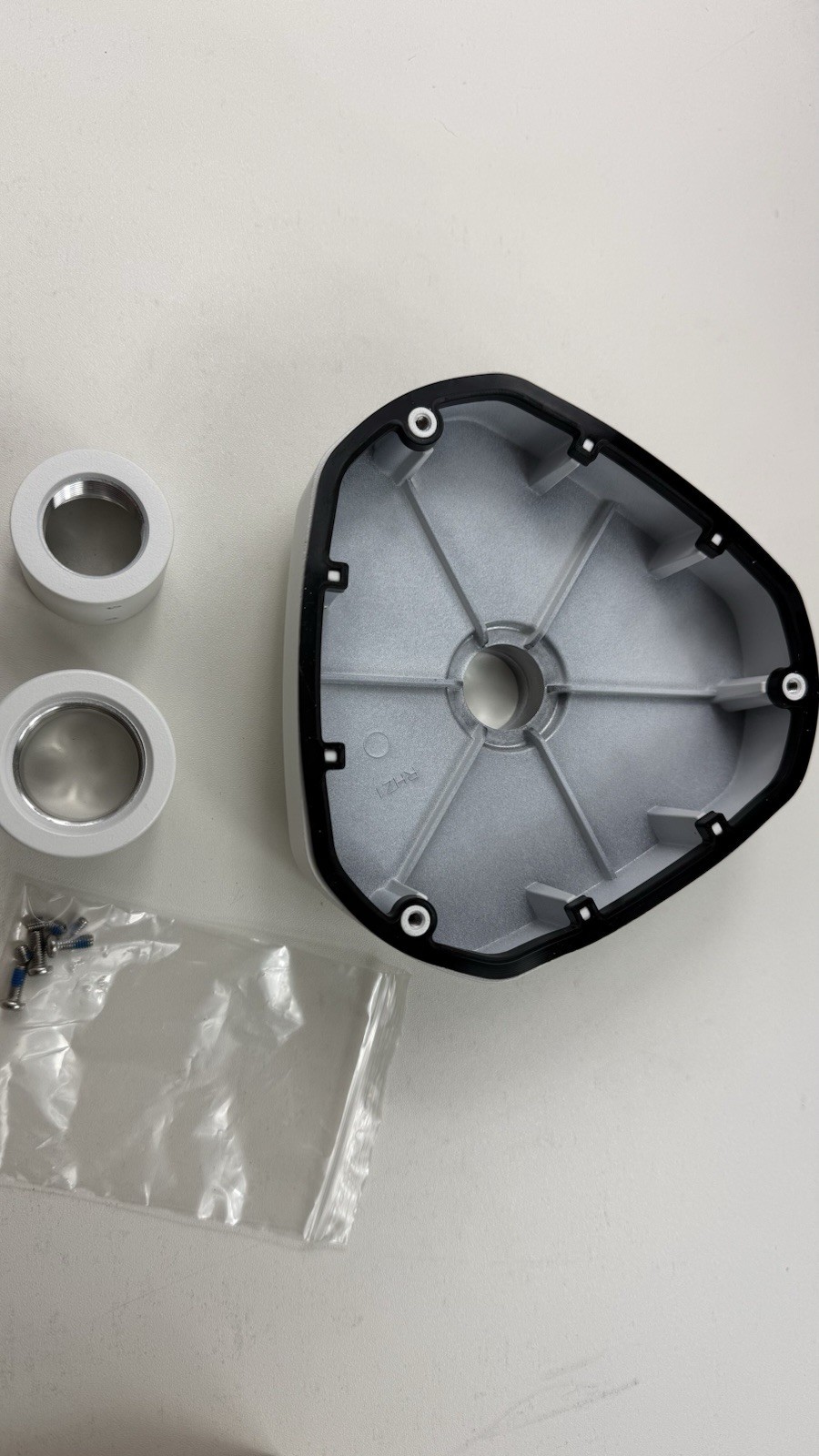 i3eP PC-FE White Surveillance Camera Bracket Base Plate MPN 302700471