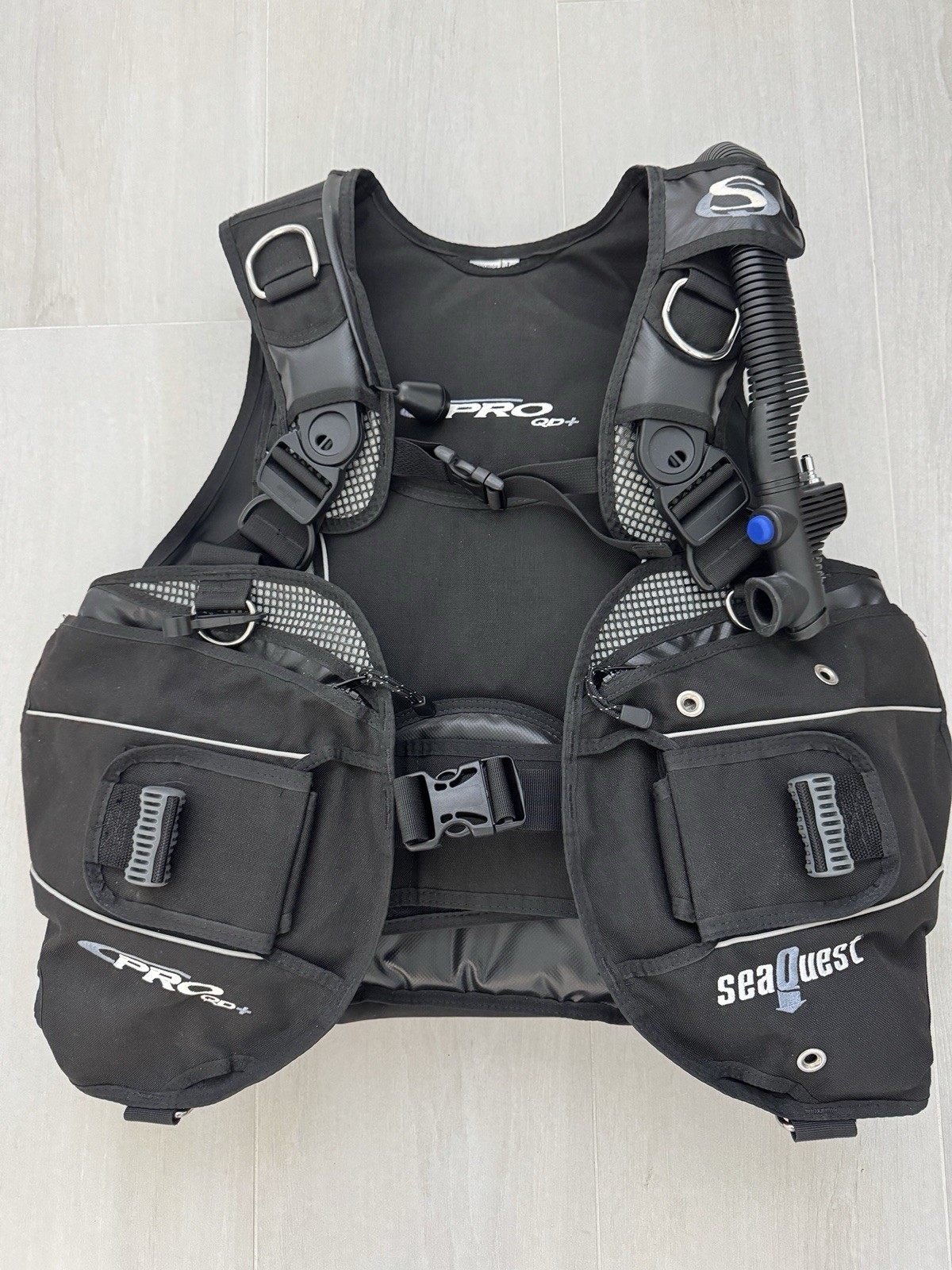 SeaQuest Pro QD+ Scuba BCD Buoyancy Compensator Jacket Size L Black