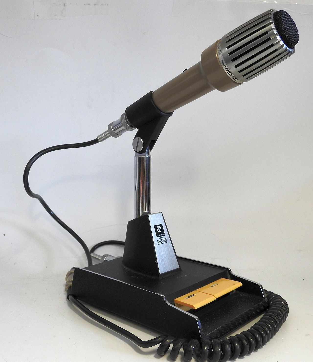 VERY GOOD CONDITION KENWOOD MODEL MC-50 DESK MICROPHONE HAS 4 PIN DIN CONNECTOR