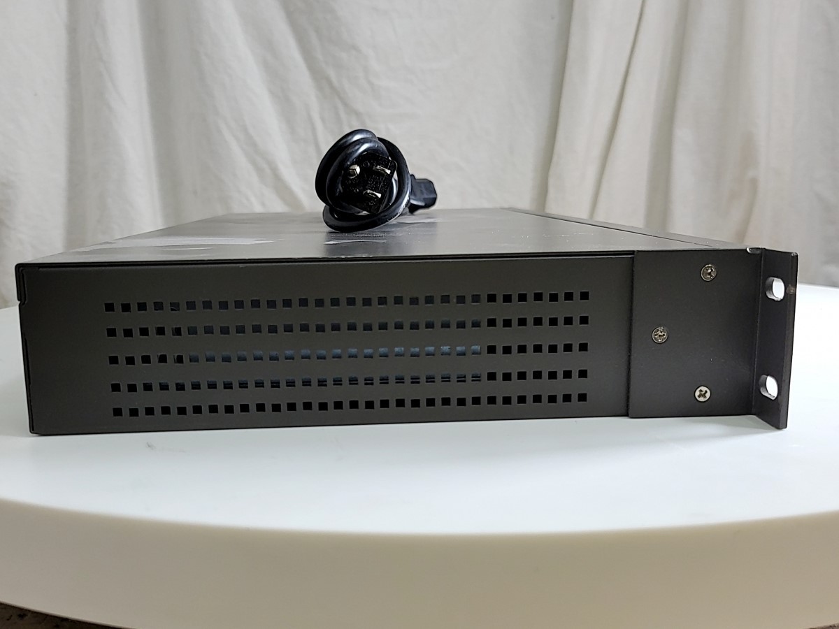 D-LINK DFE-2616X 16-Port Stackable Ethernet Hub