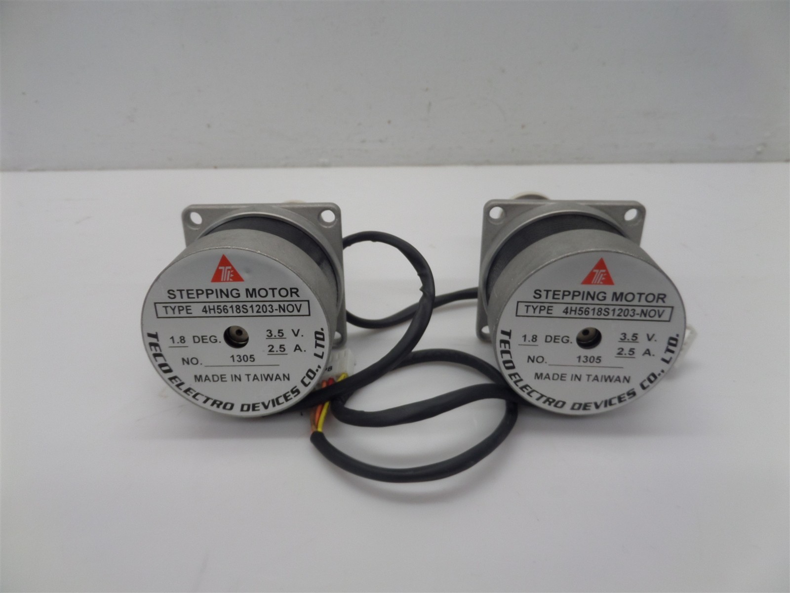 Lot Of 2 Teco Electro 4H5618S1203-NOV 2.5A 3.5V Stepper Motors 1.8°