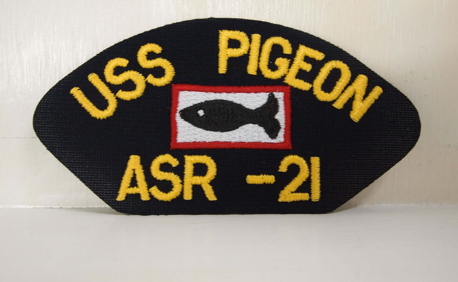 USS Pigeon ASR - 21 Fish design Patch Patches USN US Navy USA Military NEW