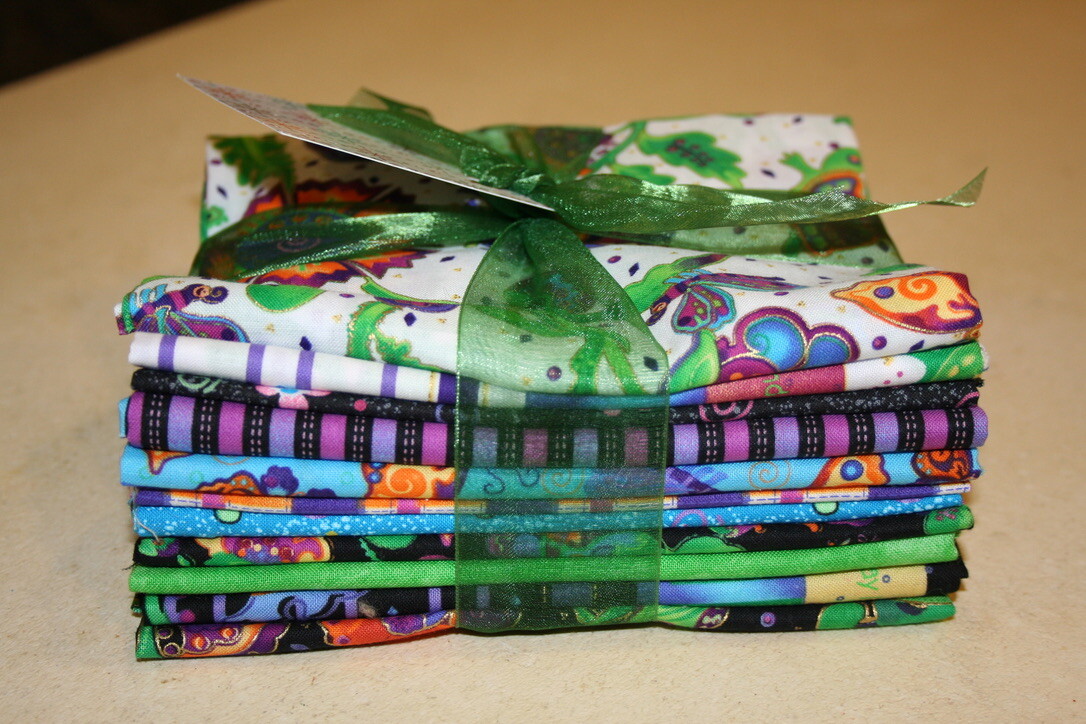 #849 Butterfly Garden 11 Fat Quarter Fabric Bundle