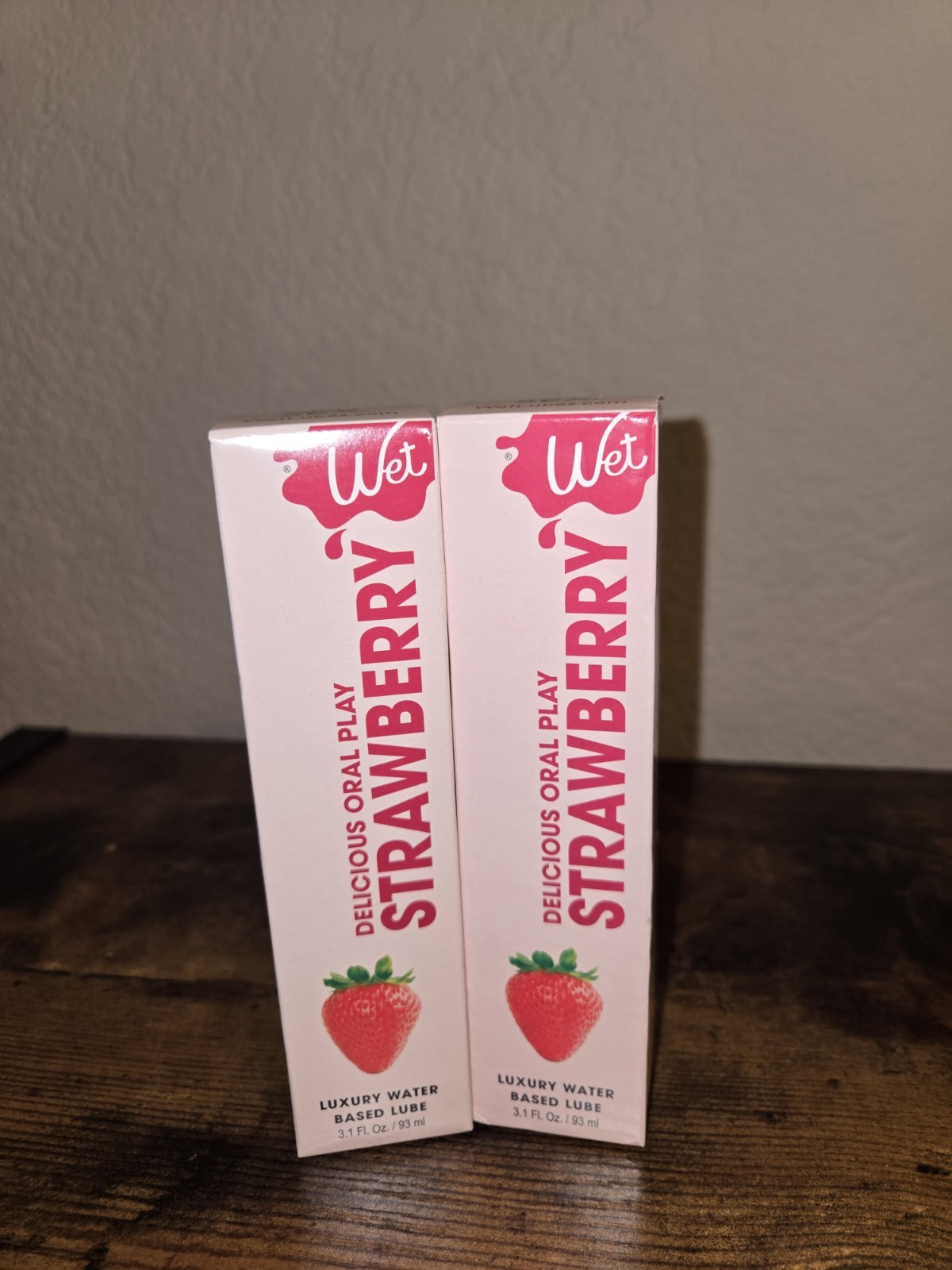 LOT (2) WETLUBES DELICIOUS ORAL PLAY STRAWBERRY LUXURY WATER BASE LUBE EXP 1/27+