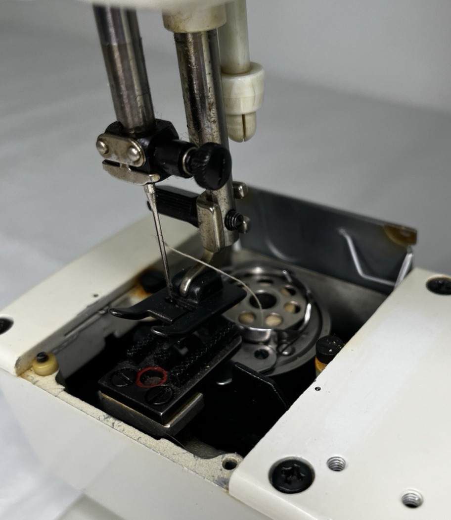ELNA TSP 72c Sewing Machine w/Case **For Parts**