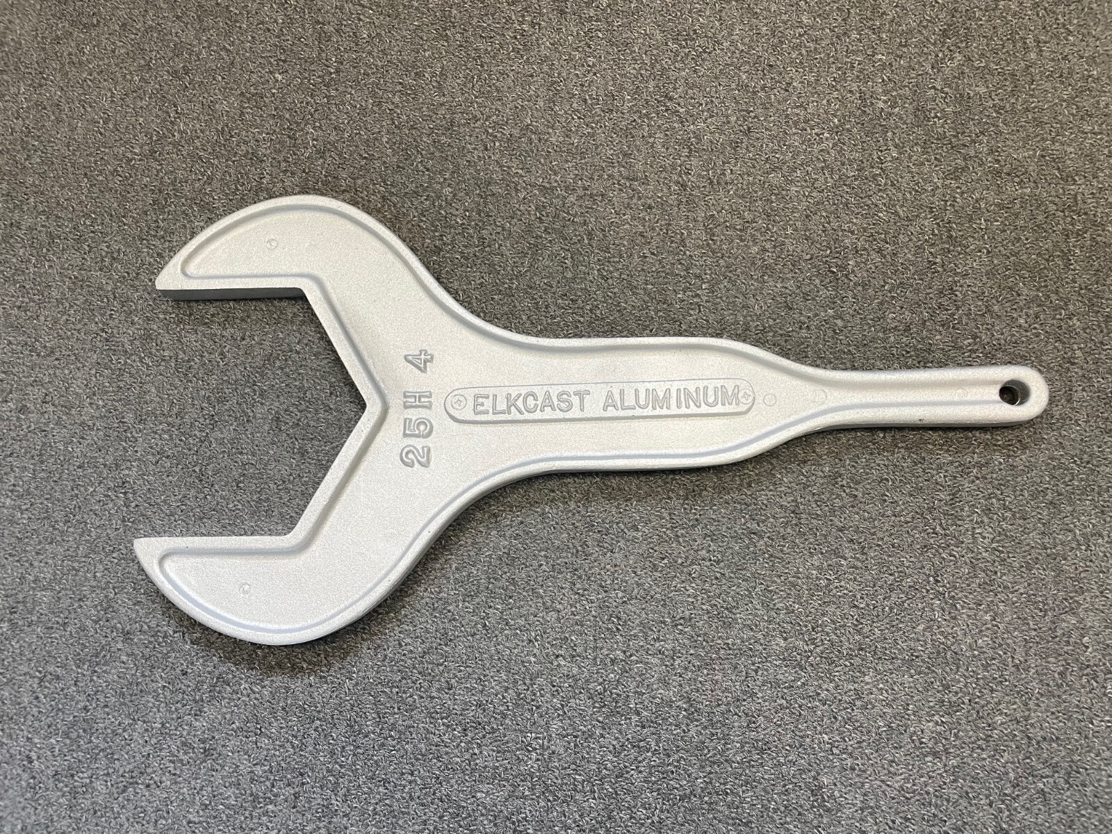 NEW  ---  25H-4 Tri Clover Aluminum 4" Dairy Wrench  18-3/4" Long  ---   NEW