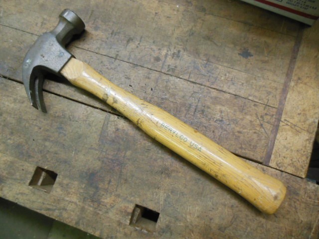 vintage Berylco H60 BE CU non sparking 16oz curve claw hammer old carpenter tool