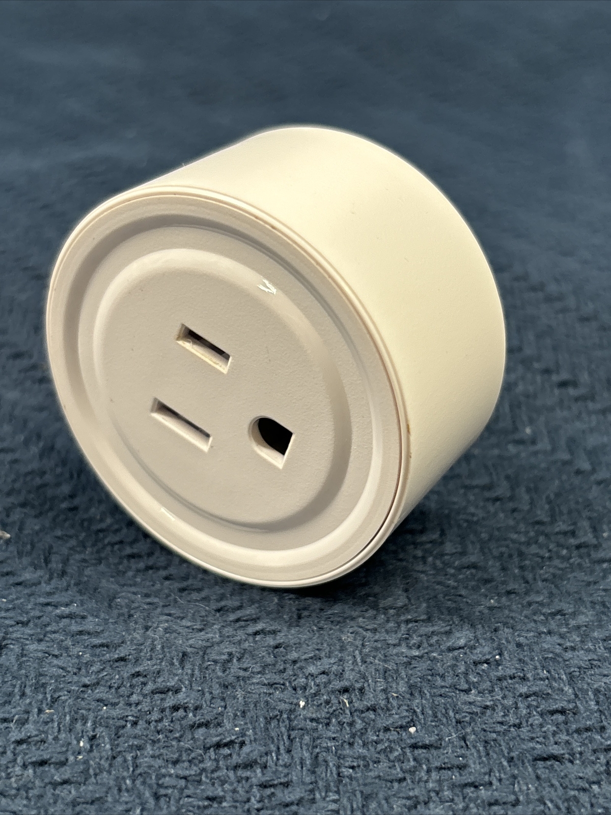 MINI SMART SOCKET WI-FI OUTLET FOR SMART HOME MODEL XS-SSA01