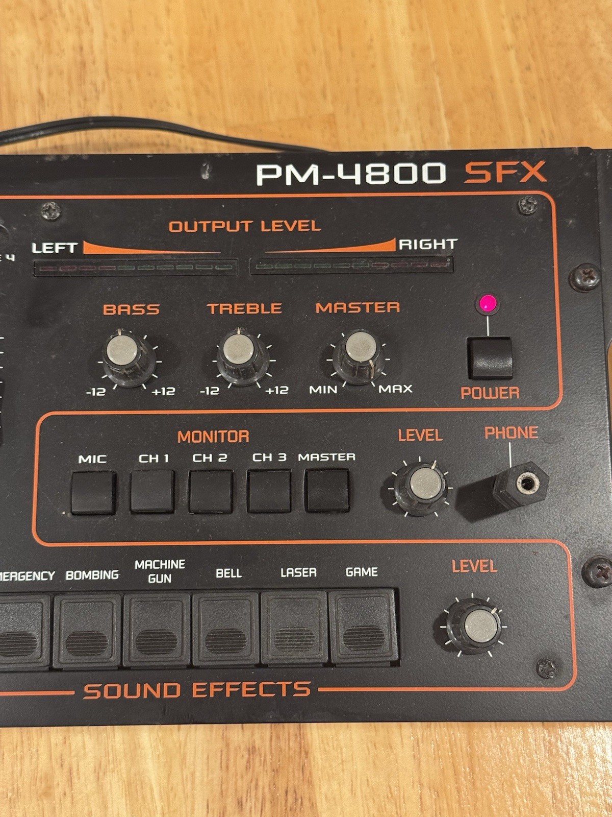 Pyramid Studio PM-4800SFX 3channel mixer Sound Effects Module 30 Powers On