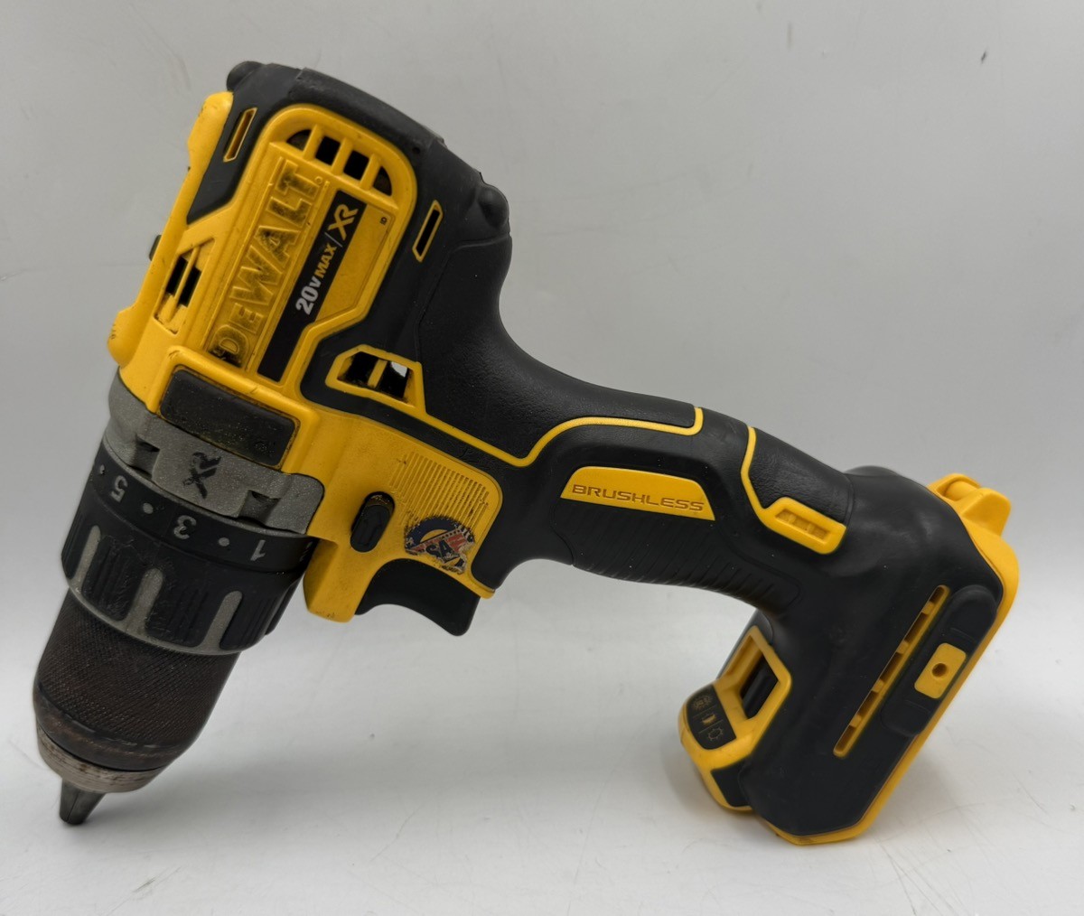 DEWALT 20V 1/2" CODRLESS DRILL DRIVER (CP2021657)
