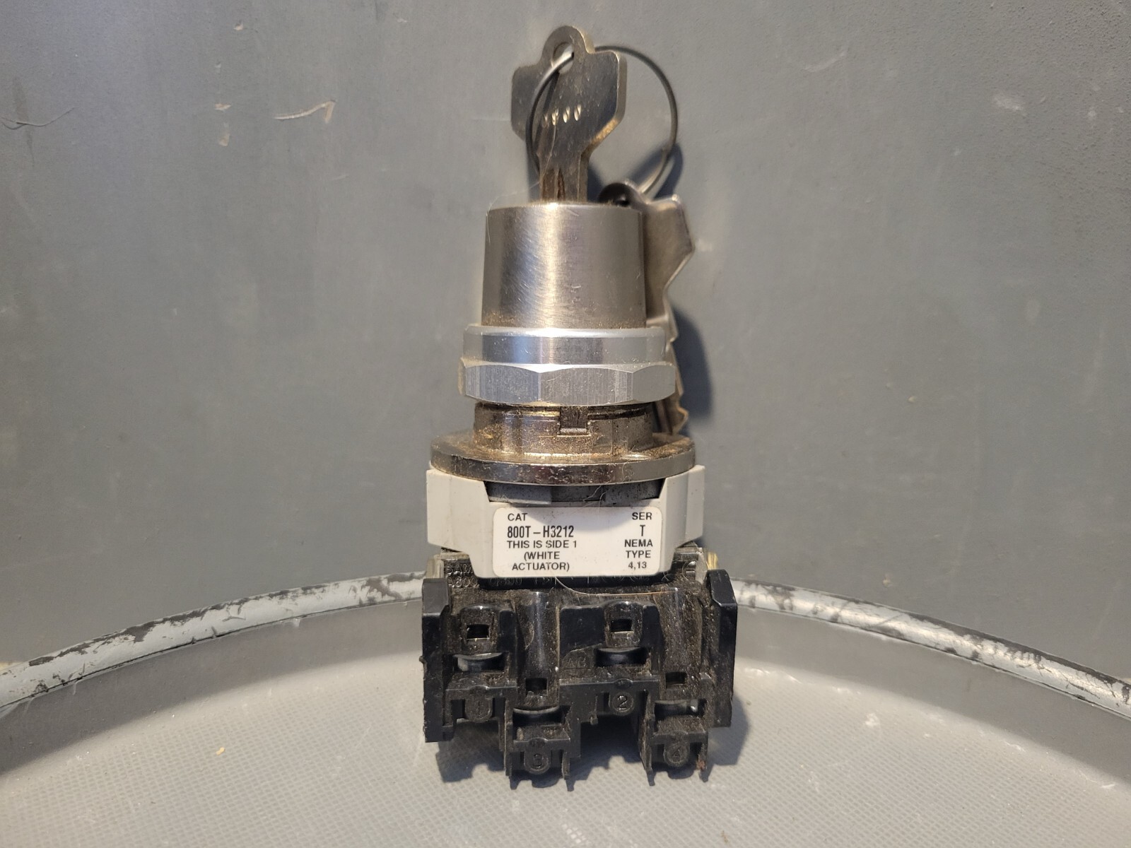Allen Bradley Selector Switch, Series T, 800T-H3212