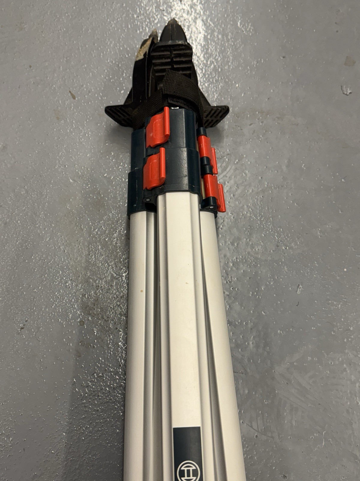 Bosh Laser Level With Tripod