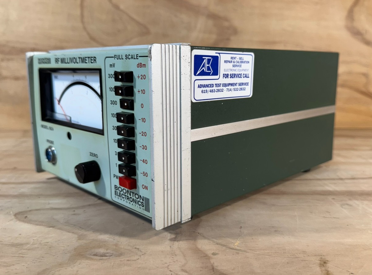Boonton RF Millivolt Meter Model 92A No Probe Powers On As Is