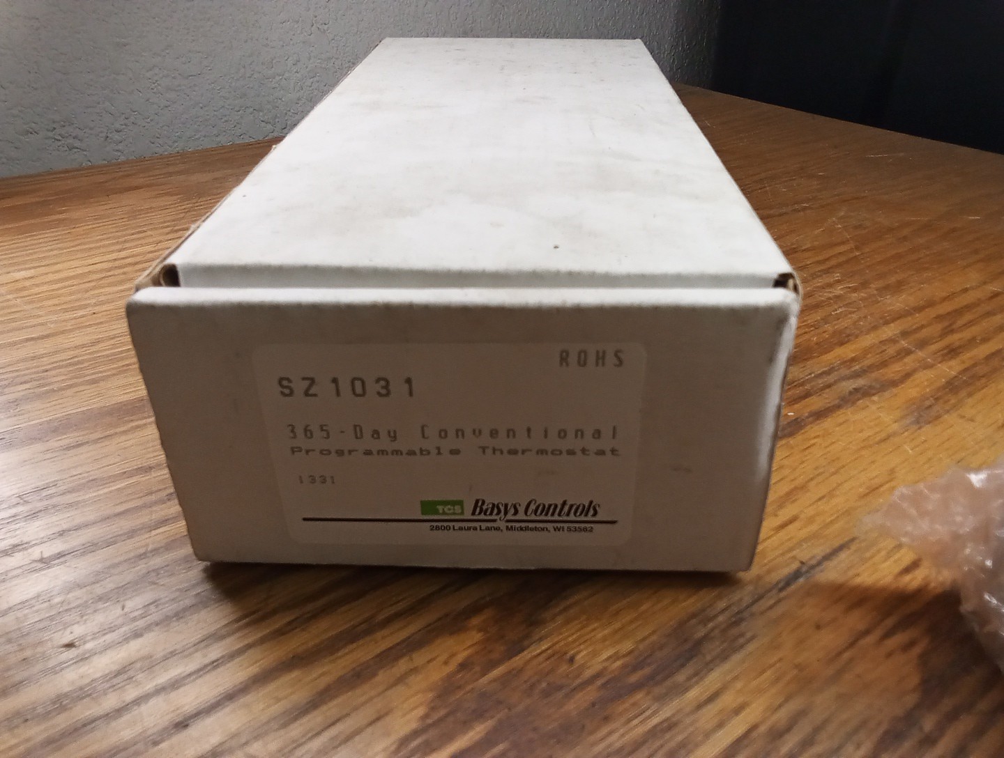 TCS Basys Controls SZ1031 365-Day Conventional Programmable Thermostat