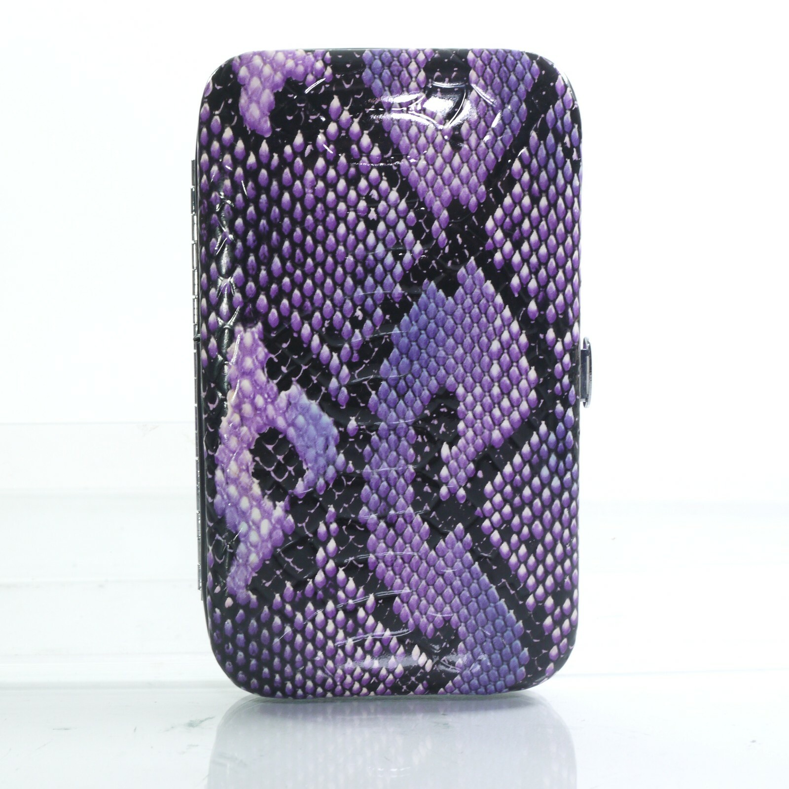 NORDSTROM  PHYTON EMBOSSED FANTASY MANICURE SET, NO CLEAR BOX