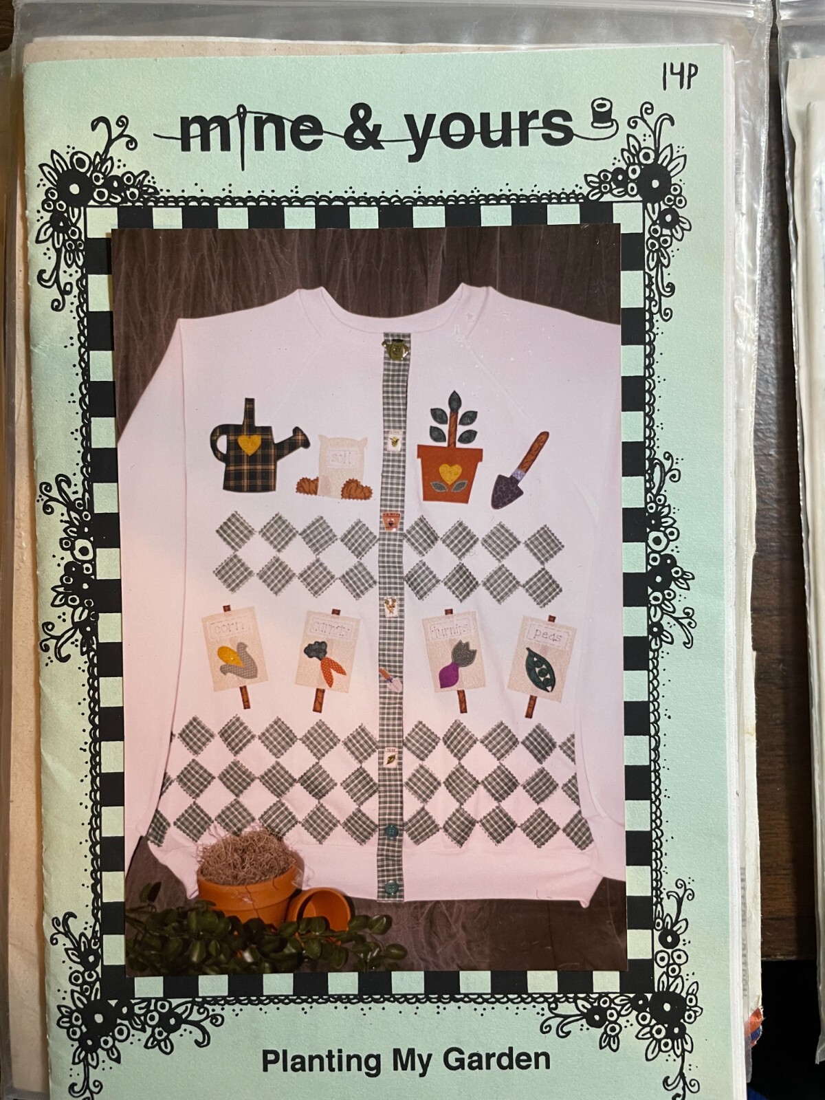 Mine & Yours "Planting My Garden" Applique Pattern